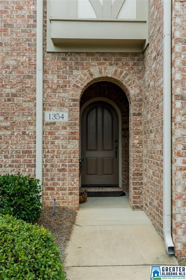 1354 CHAPEL ST, Hoover, AL 35226
