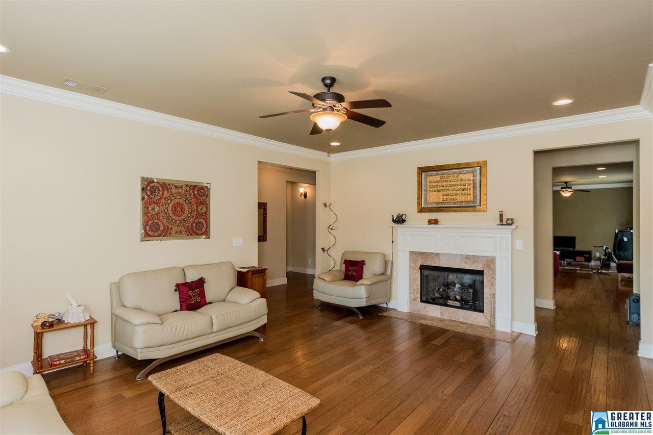 1354 CHAPEL ST, Hoover, AL 35226