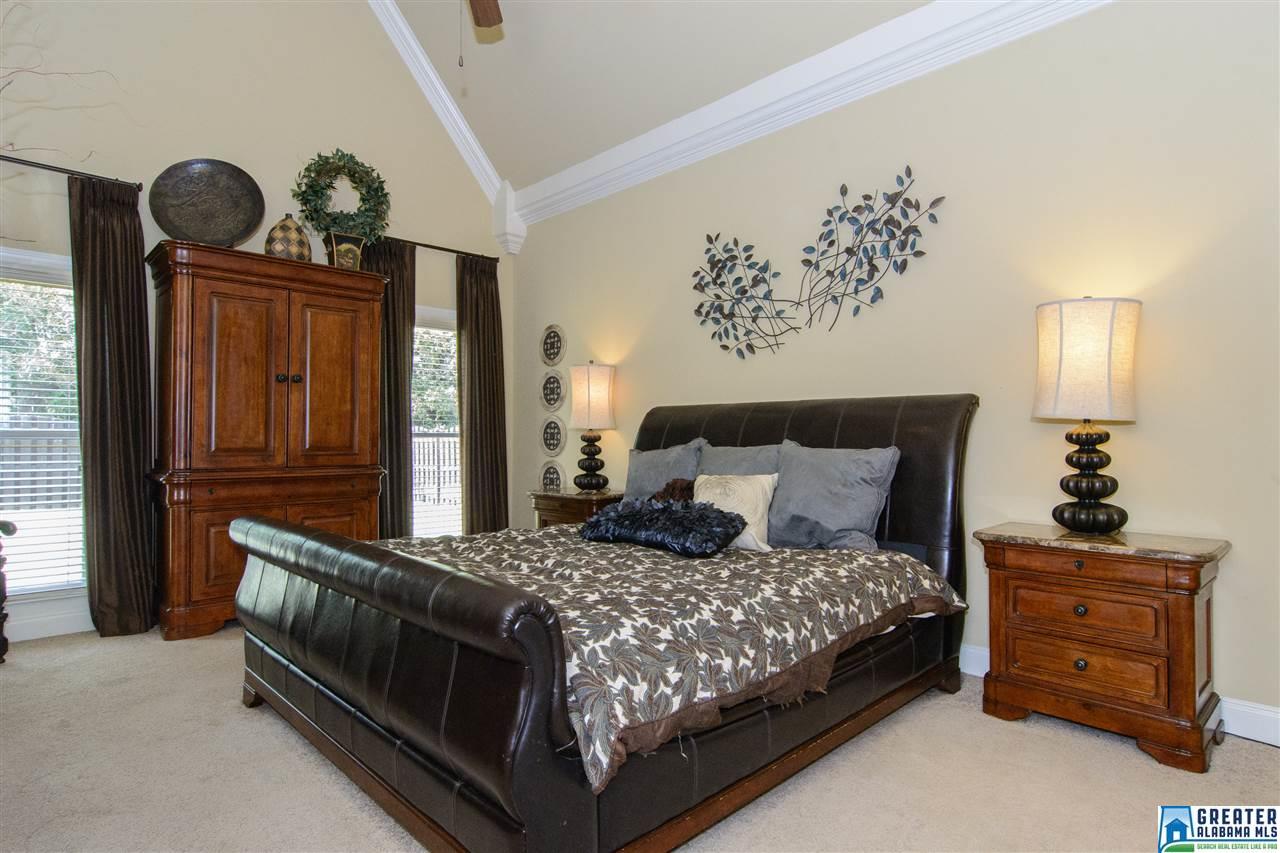 480 MATZEK DR, Hoover, AL 35226