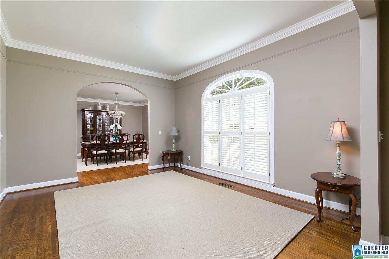2627 SWISS LN, Vestavia Hills, AL 35226