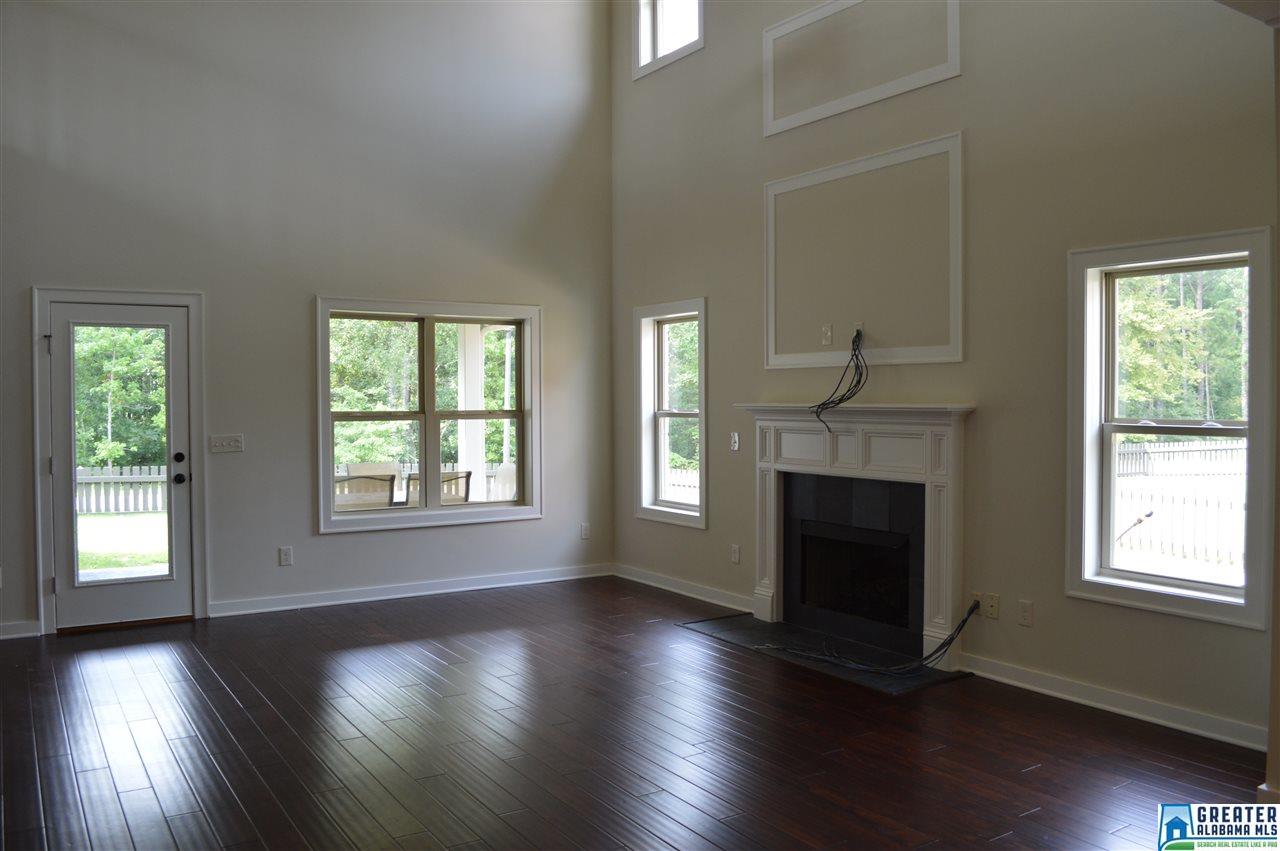 2414 NORTHAMPTON DR, Hoover, AL 35226
