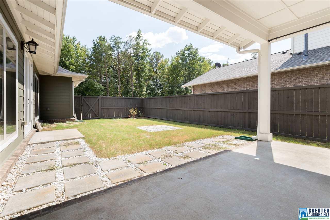 2442 NORTHAMPTON DR, Hoover, AL 35226