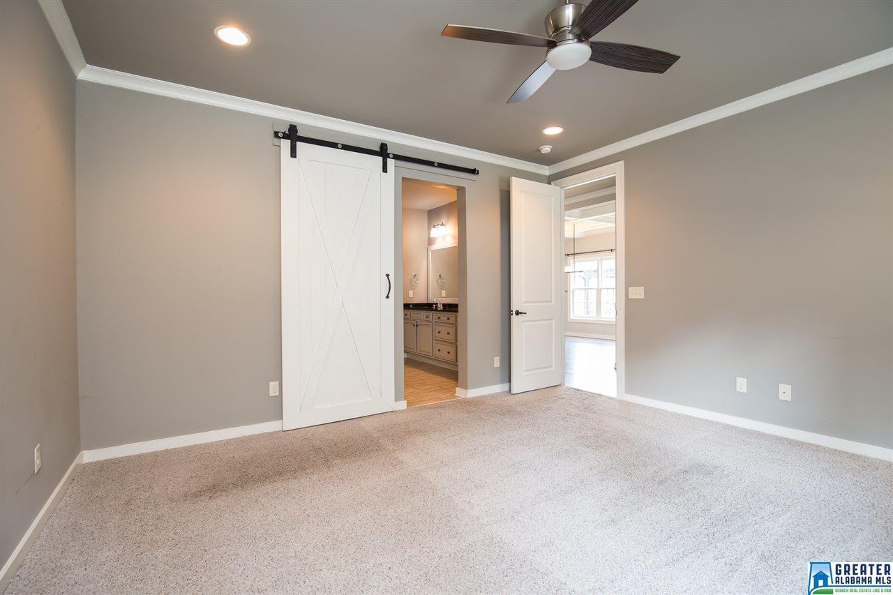 2442 NORTHAMPTON DR, Hoover, AL 35226