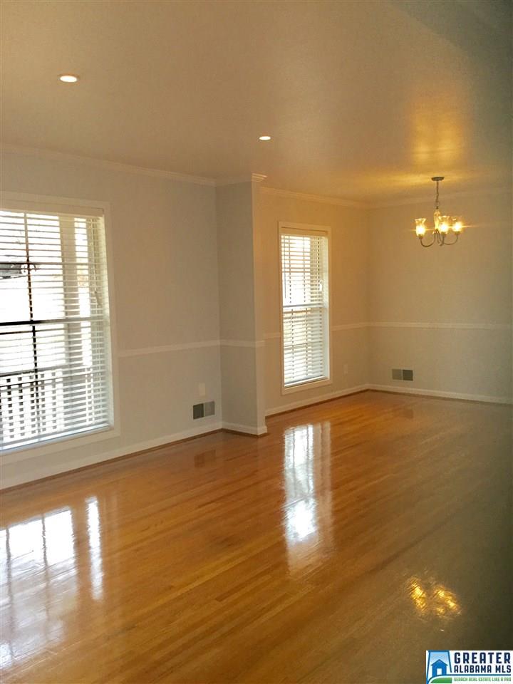 1424 HICKORY PL, Birmingham, AL 35235