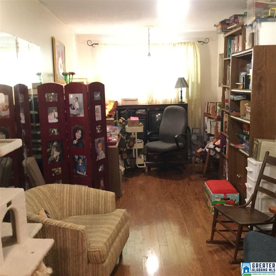 220 MURPHY DR, Birmingham, AL 35235