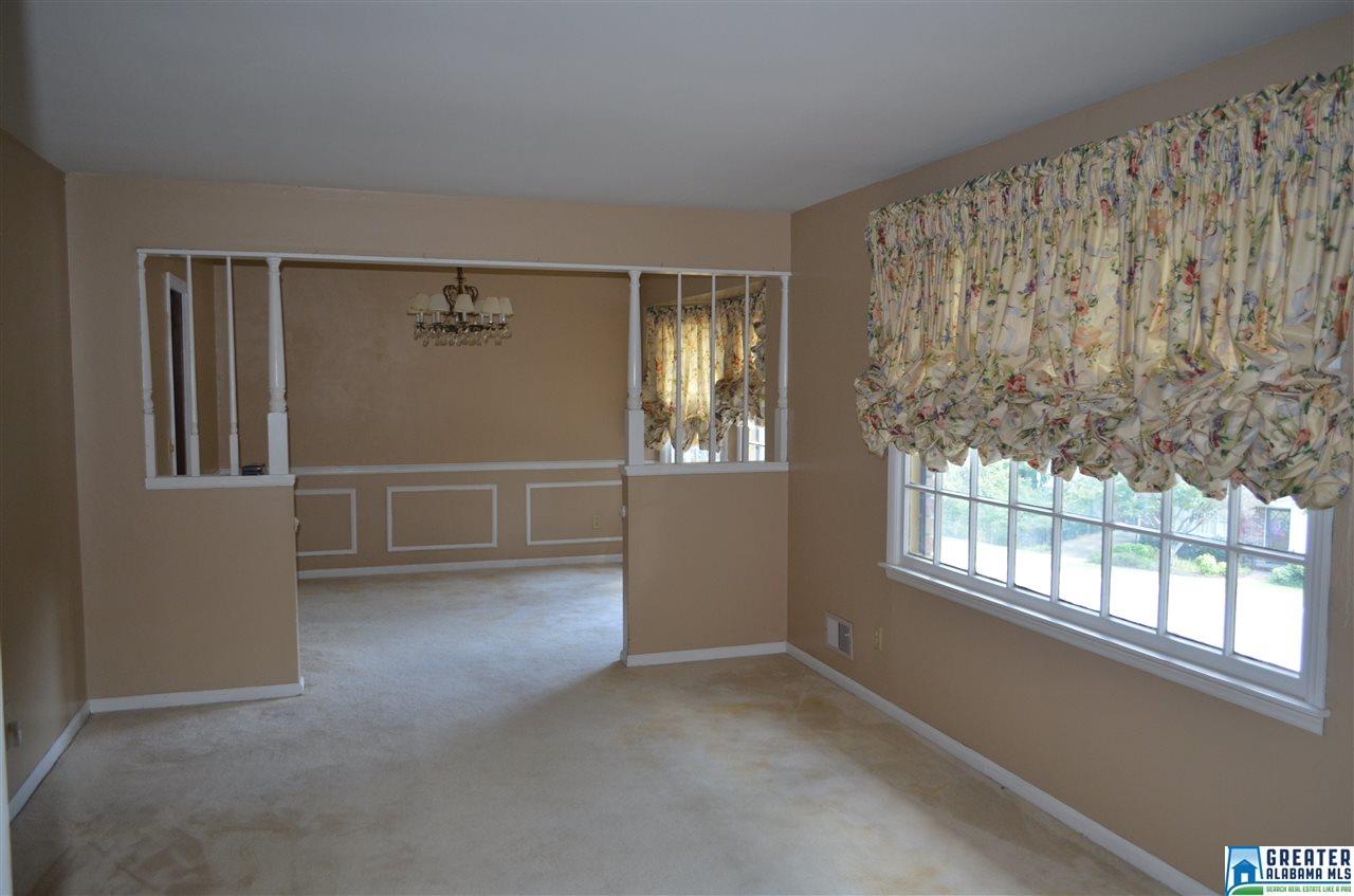 1238 OLD OAK RD, Birmingham, AL 35235
