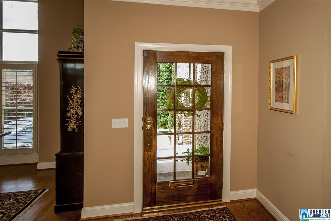 1144 BARKLEY LN, Hoover, AL 35242