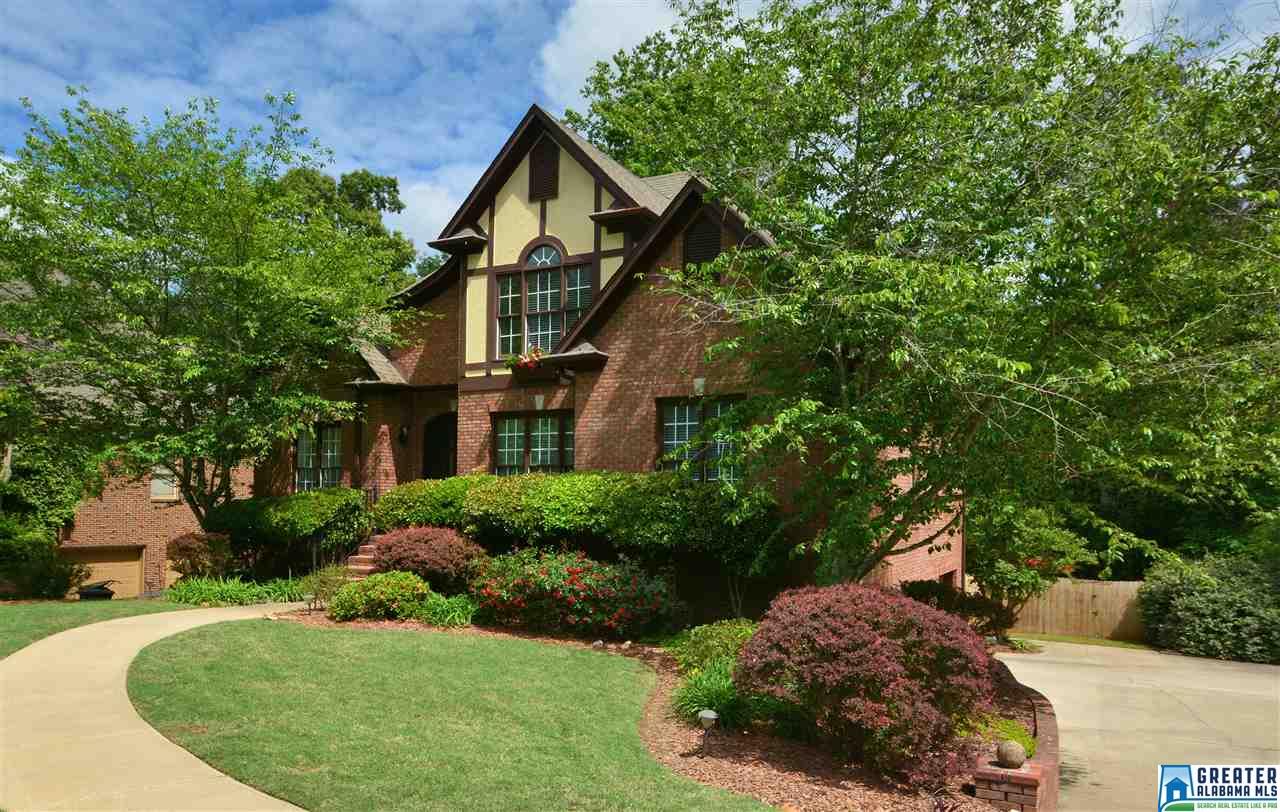 1030 KNOLLWOOD DR, Birmingham, AL 35242