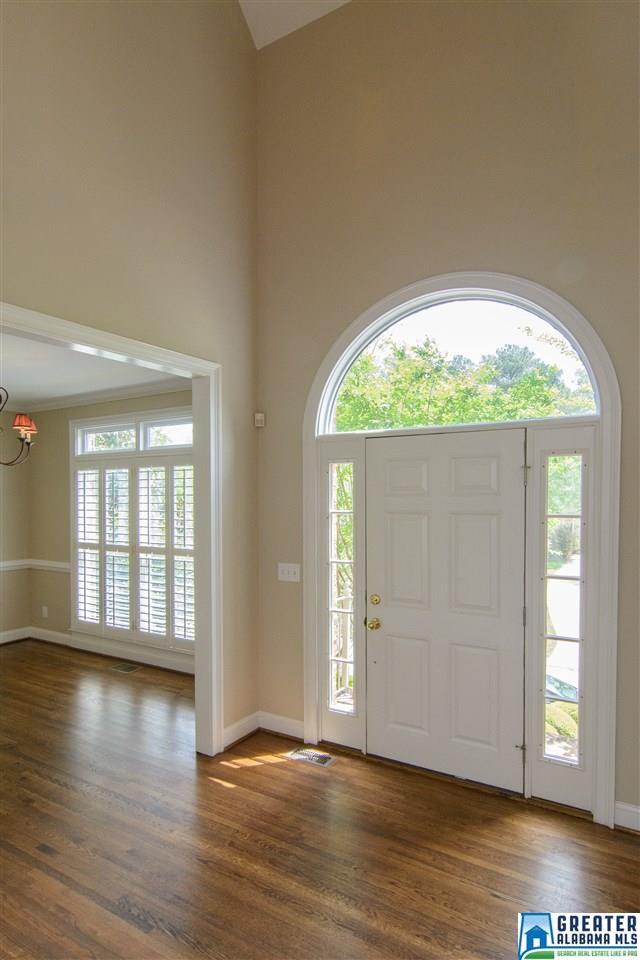 905 VESTLAKE HOLLOW CIR, Vestavia Hills, AL 35242