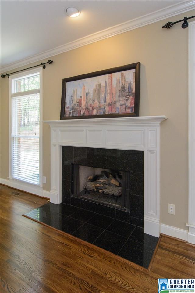 905 VESTLAKE HOLLOW CIR, Vestavia Hills, AL 35242