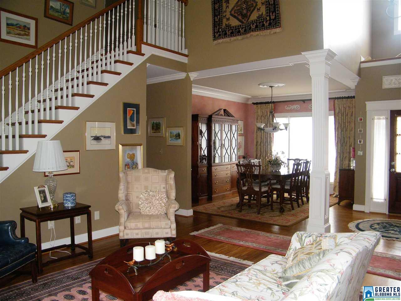 1018 FAIRMONT CIR, Birmingham, AL 35242