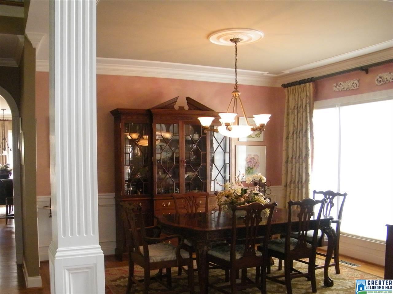 1018 FAIRMONT CIR, Birmingham, AL 35242