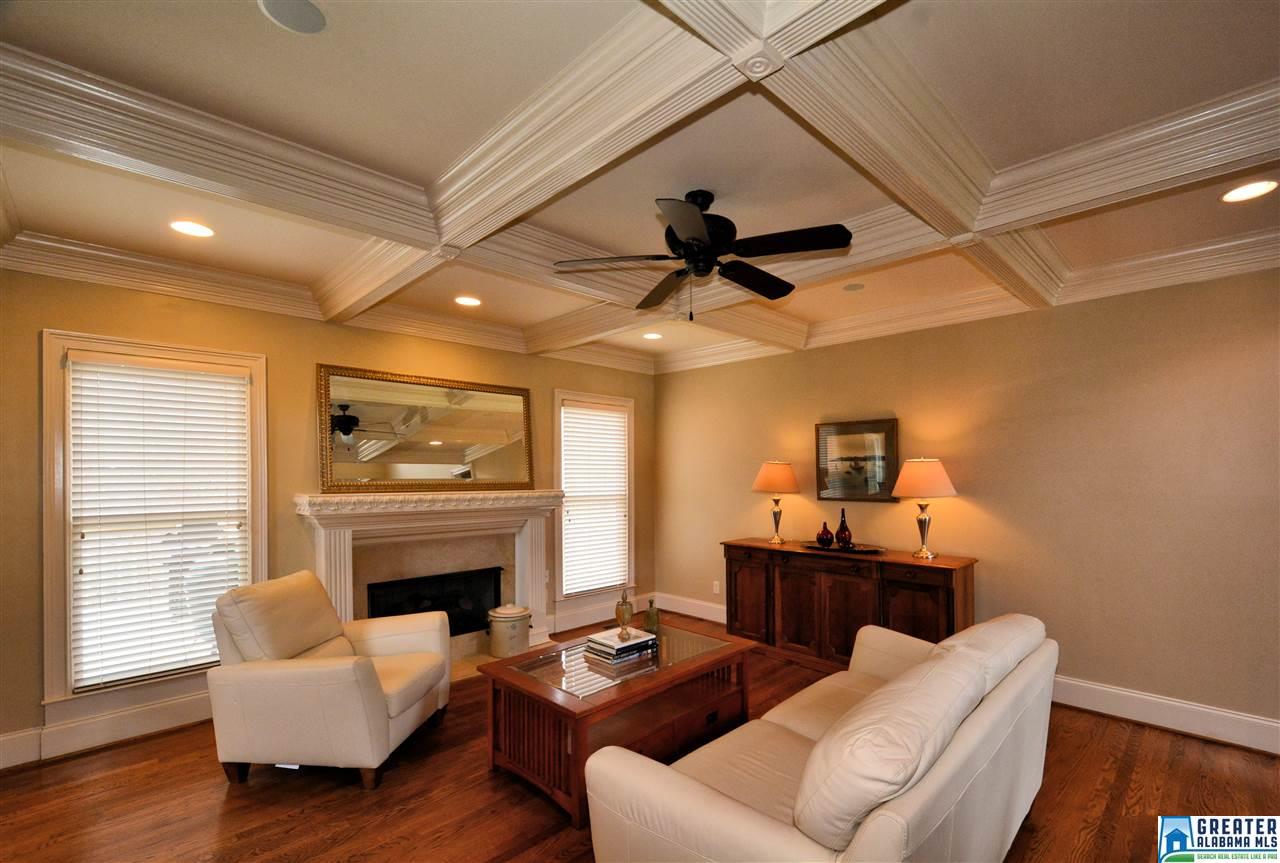1010 PARKWOOD RD, Birmingham, AL 35242