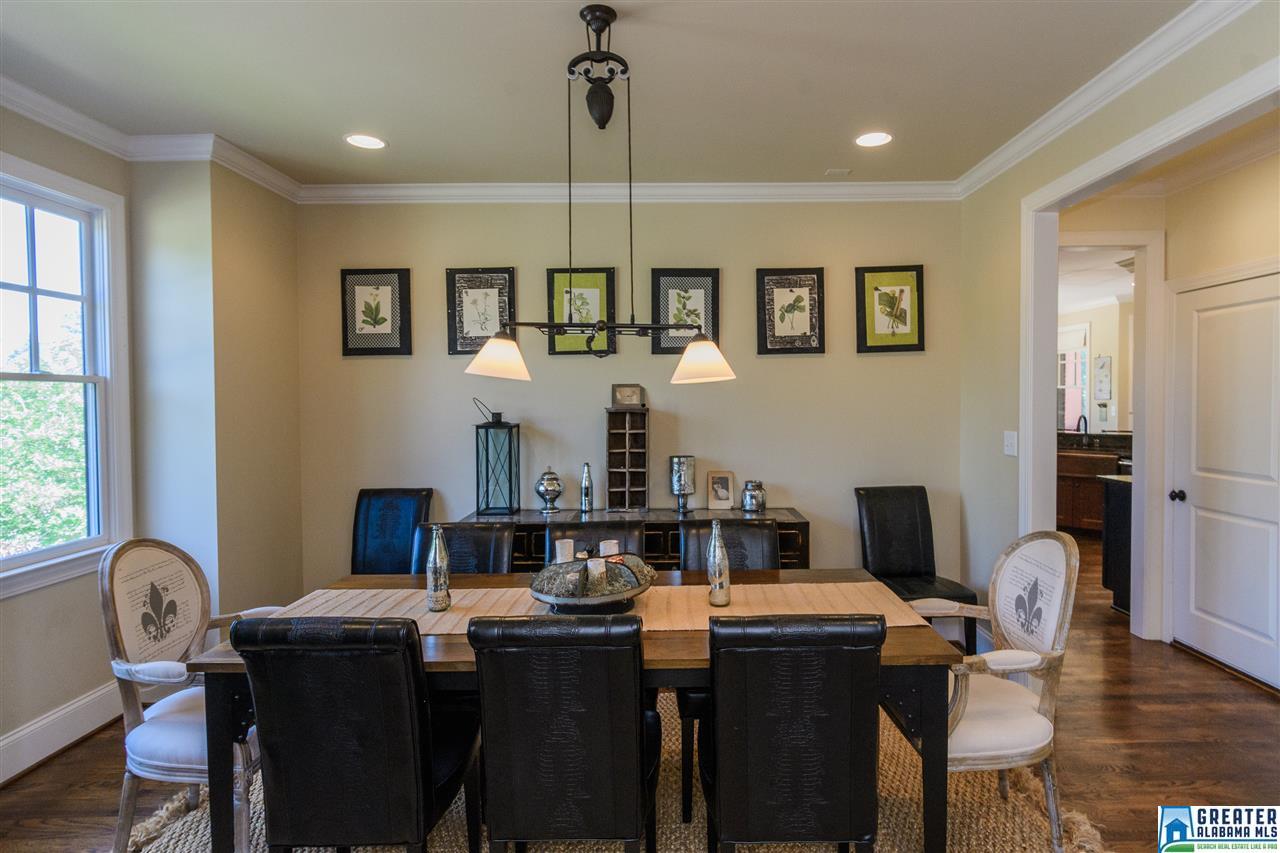 2056 FOREST MEADOWS CIR, Birmingham, AL 35242