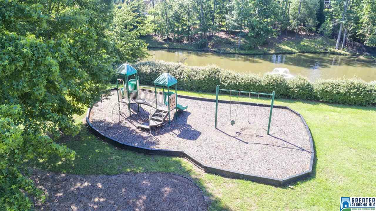 1612 HARDWOOD PARK CIR, Hoover, AL 35242