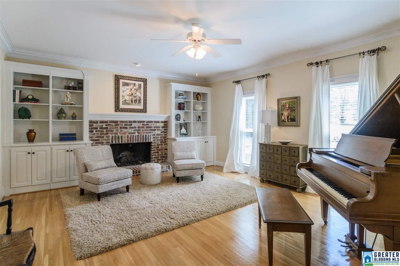 7129 LAKE RUN CIR, Vestavia Hills, AL 35242