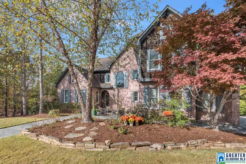 1317 COVE LAKE CIR, Hoover, AL 35242