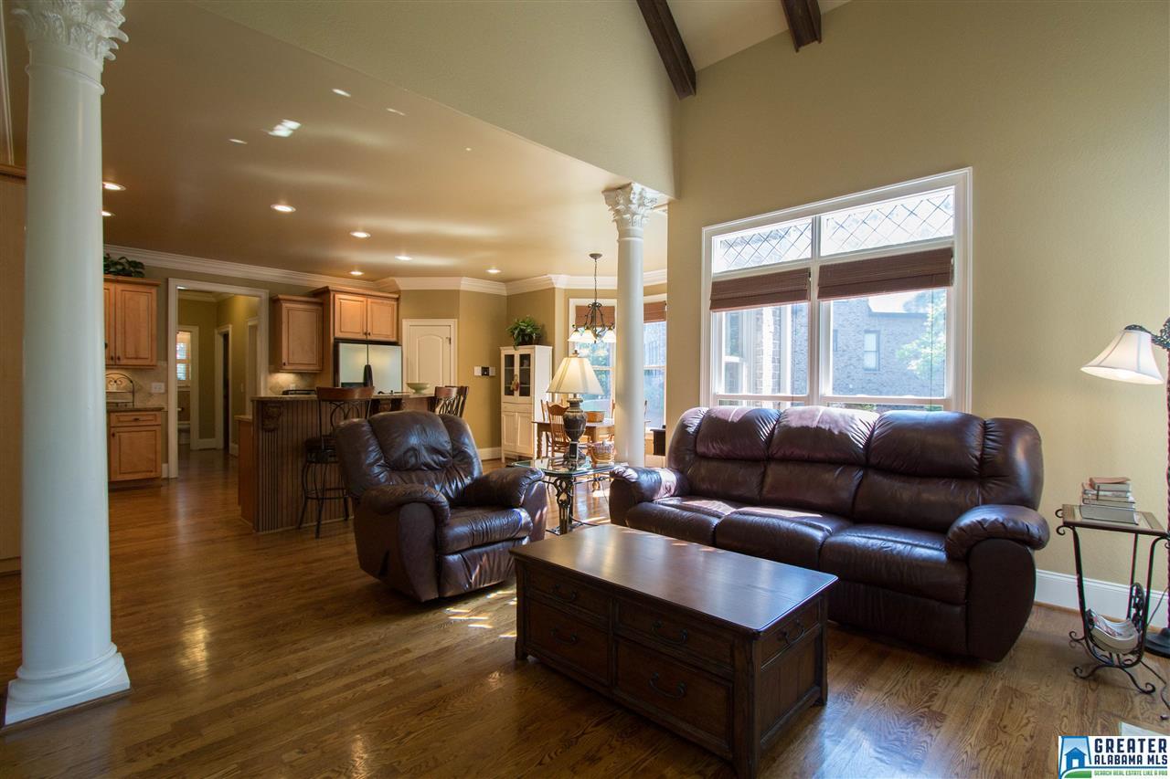 1205 GREYSTONE COVE CIR, Birmingham, AL 35242