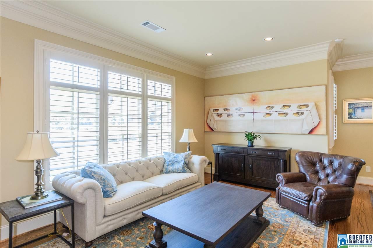 715 BOULDER LAKE LN, Vestavia Hills, AL 35242