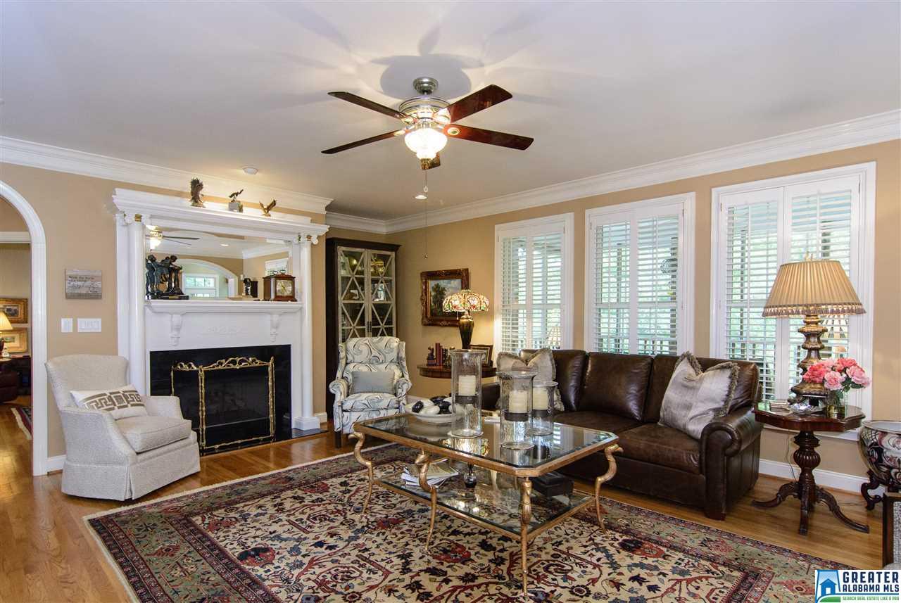 318 NORTH LAKE RD, Hoover, AL 35242
