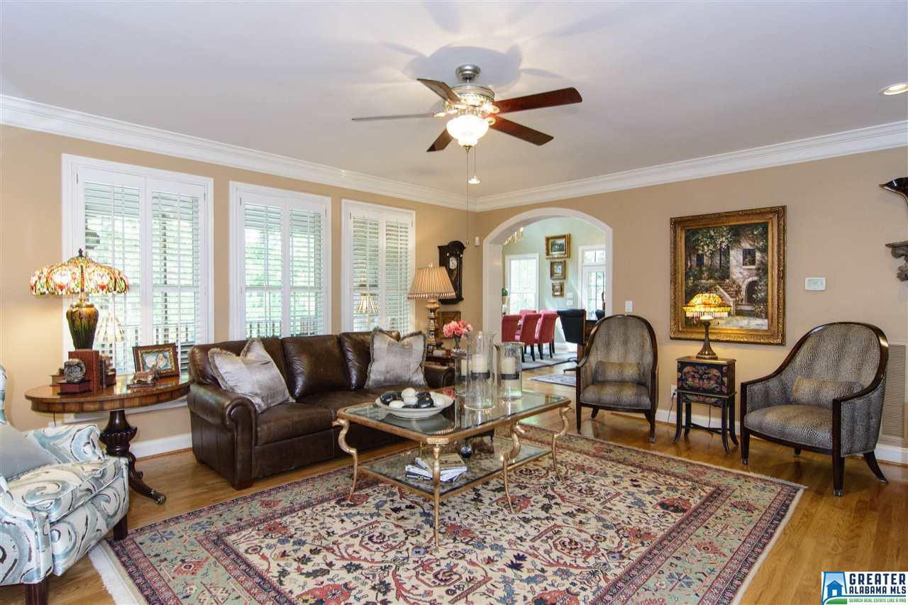 318 NORTH LAKE RD, Hoover, AL 35242