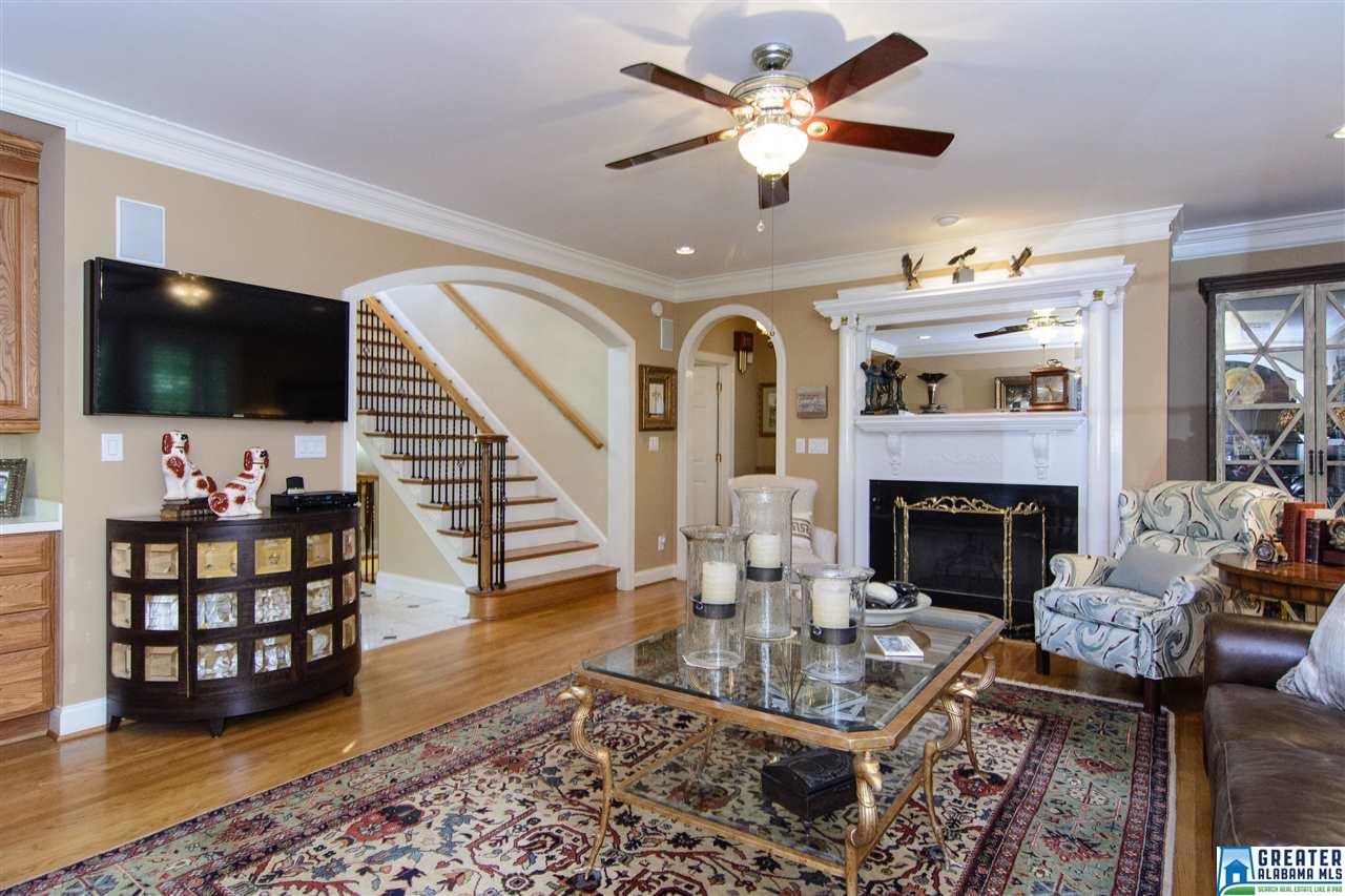 318 NORTH LAKE RD, Hoover, AL 35242