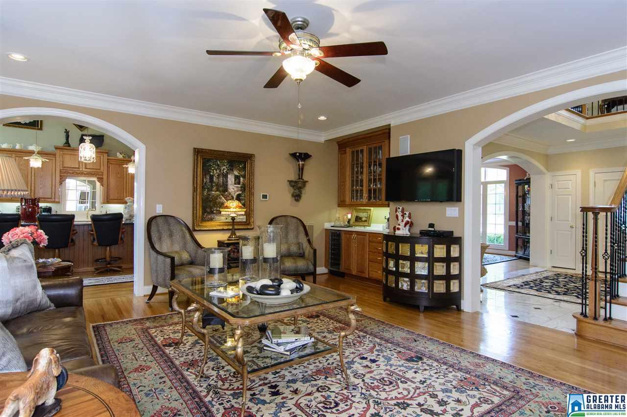 318 NORTH LAKE RD, Hoover, AL 35242