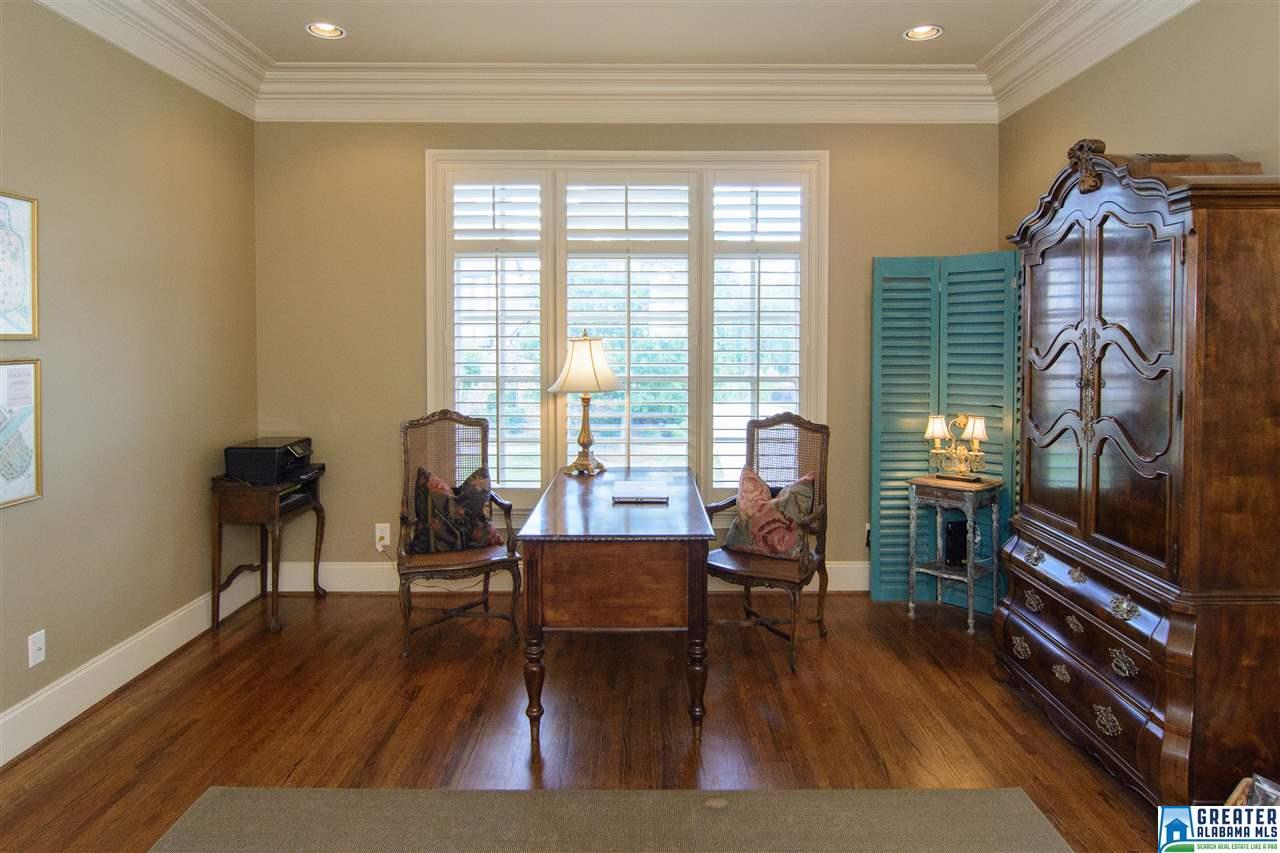 4413 BOULDER LAKE CIR, Vestavia Hills, AL 35242