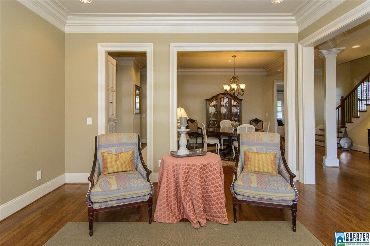 4413 BOULDER LAKE CIR, Vestavia Hills, AL 35242