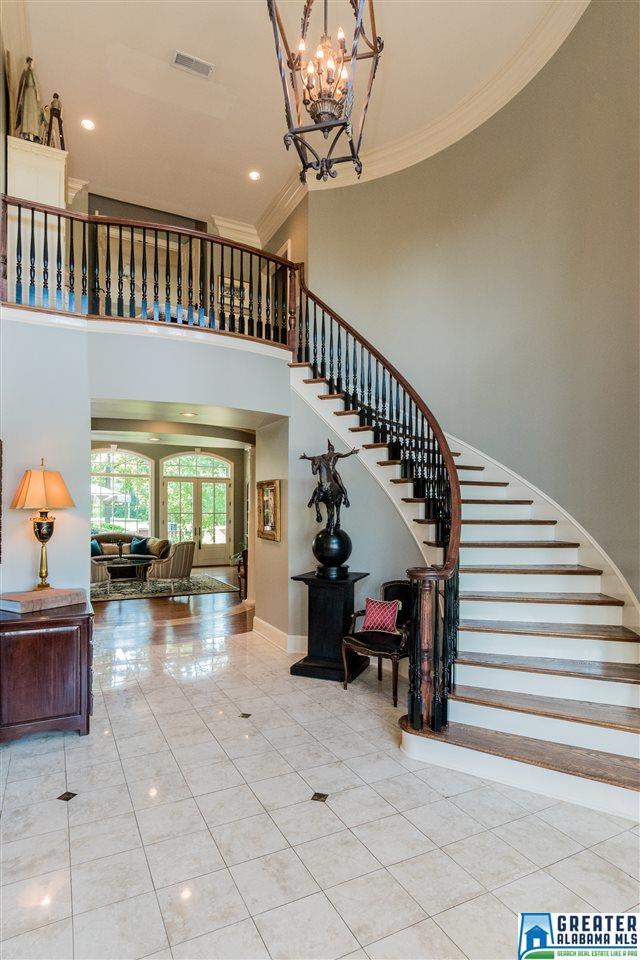 1084 GREYMOOR RD, Birmingham, AL 35242