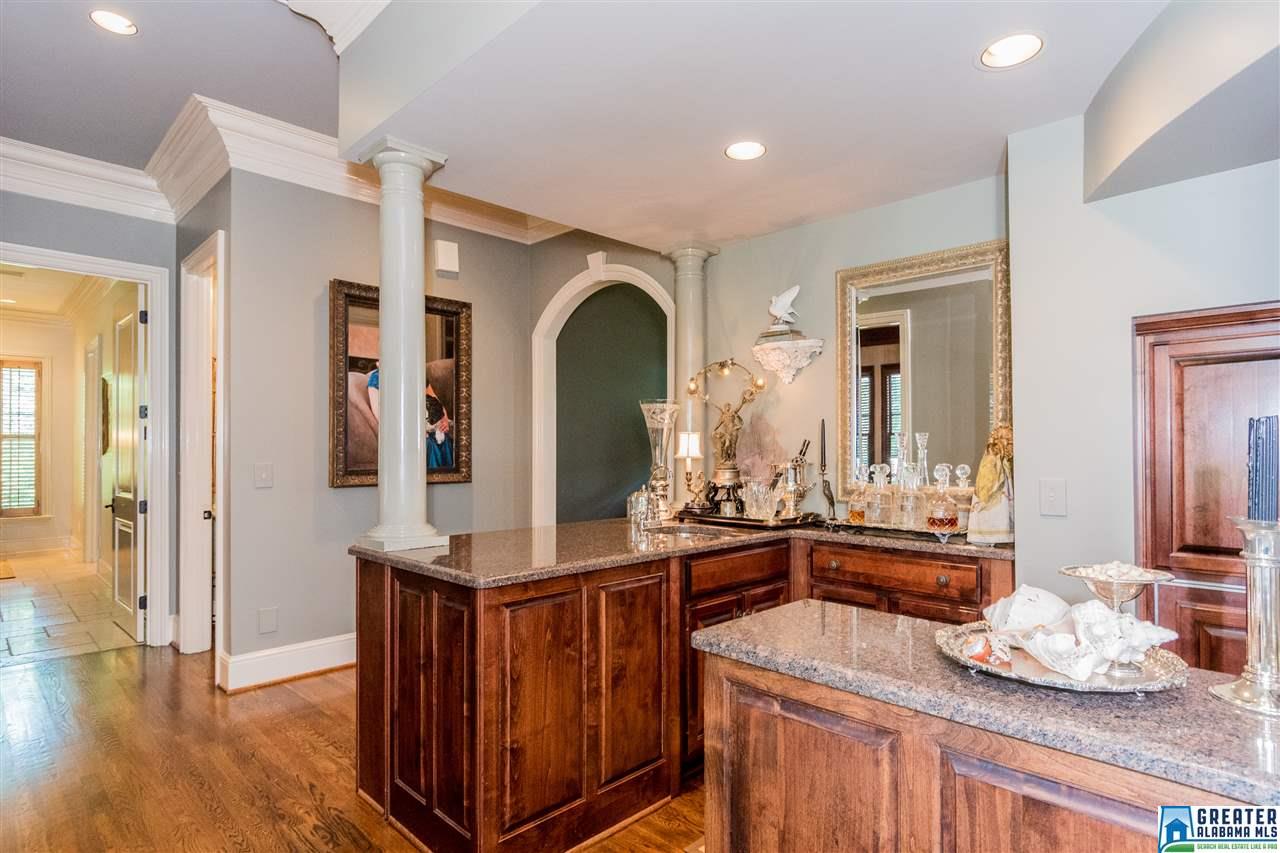 1084 GREYMOOR RD, Birmingham, AL 35242