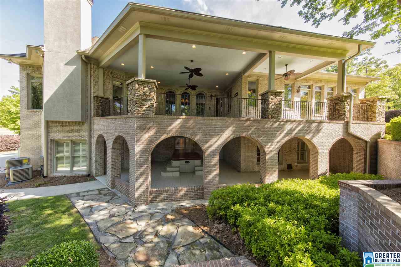 1036 GREYMOOR RD, Hoover, AL 35242