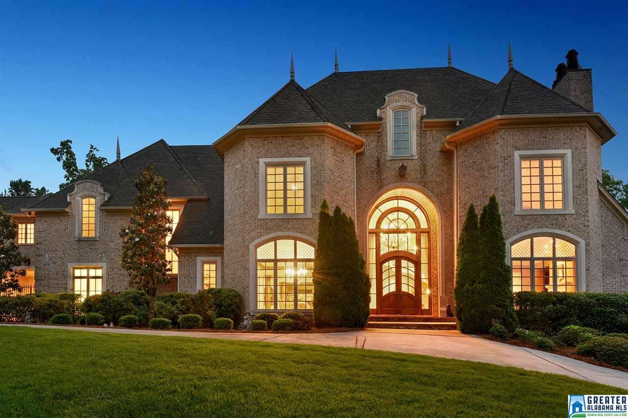 1011 LAKE HEATHER RD, Hoover, AL 35242