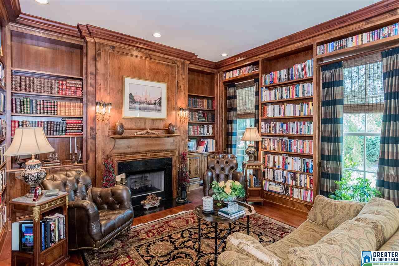 7400 RIDGECREST COURT RD, Vestavia Hills, AL 35242