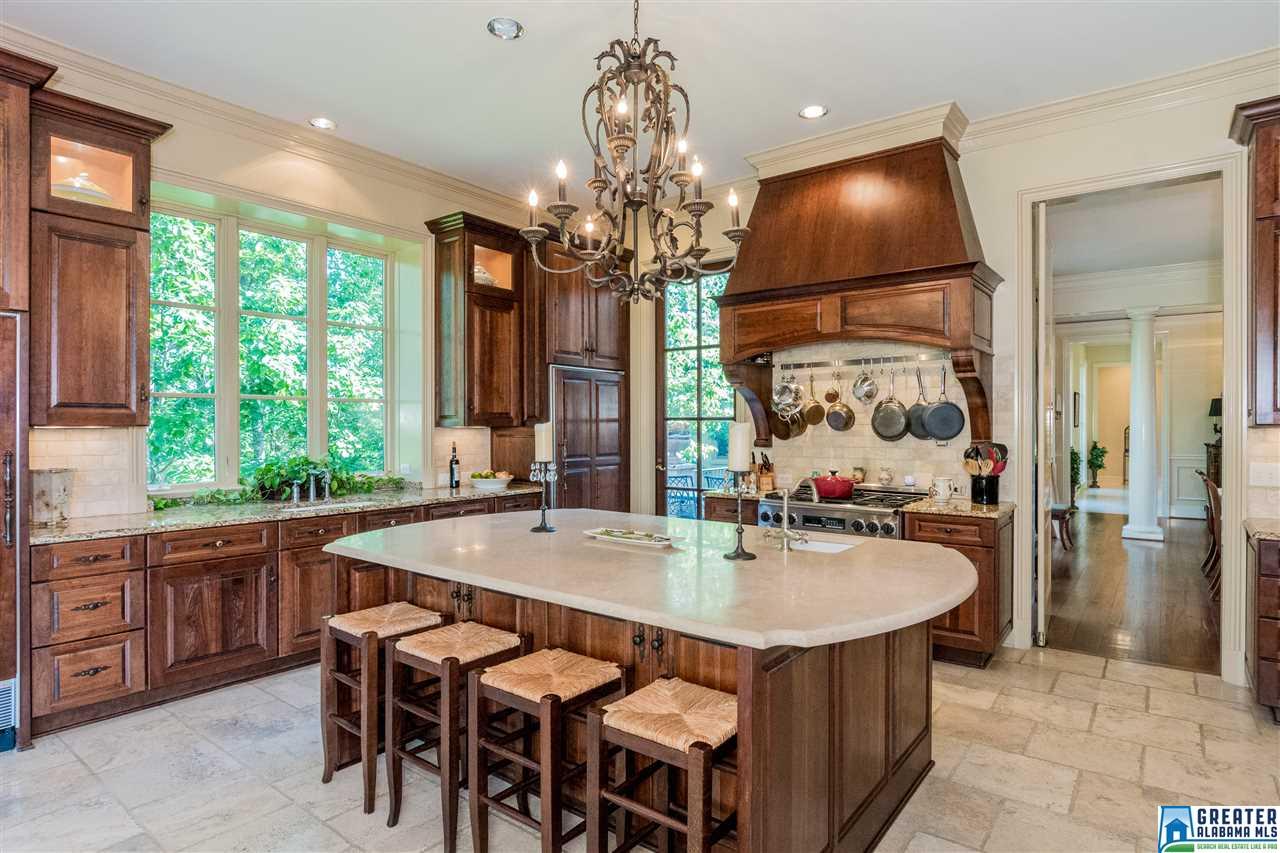 7400 RIDGECREST COURT RD, Vestavia Hills, AL 35242