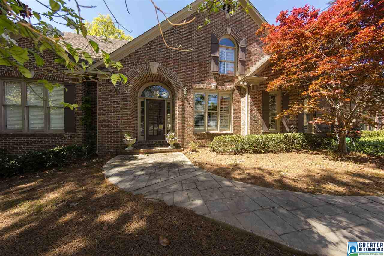 500 CASTLEBRIDGE LN, Hoover, AL 35242