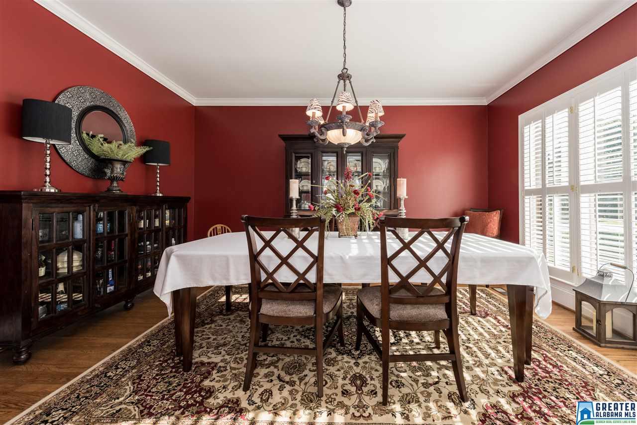 116 NORTH LAKE DR, Hoover, AL 35242