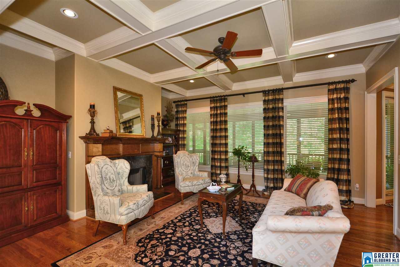 1005 HIGHLAND VILLAGE TRL, Birmingham, AL 35242