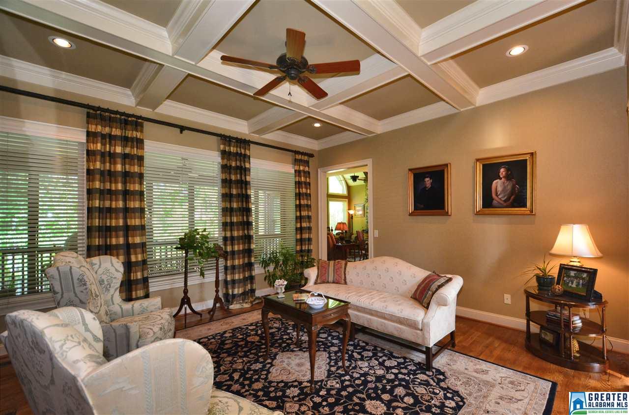 1005 HIGHLAND VILLAGE TRL, Birmingham, AL 35242