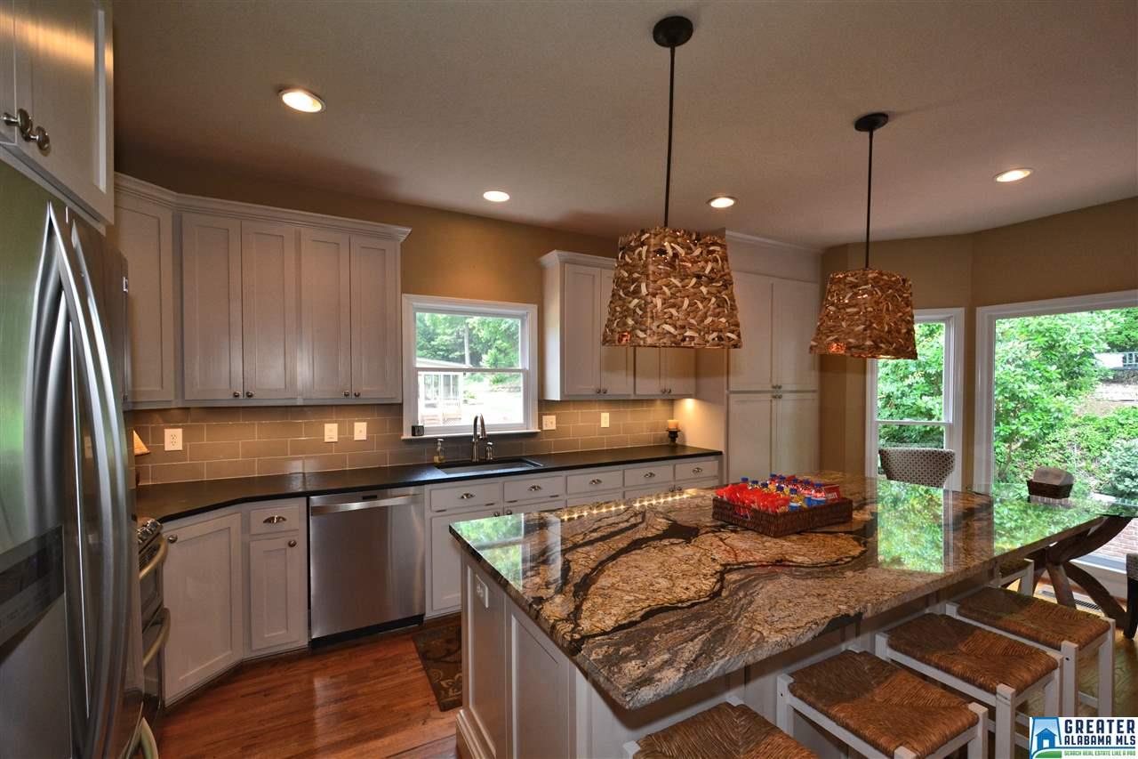 2012a EAGLE CREEK CIR, Birmingham, AL 35242