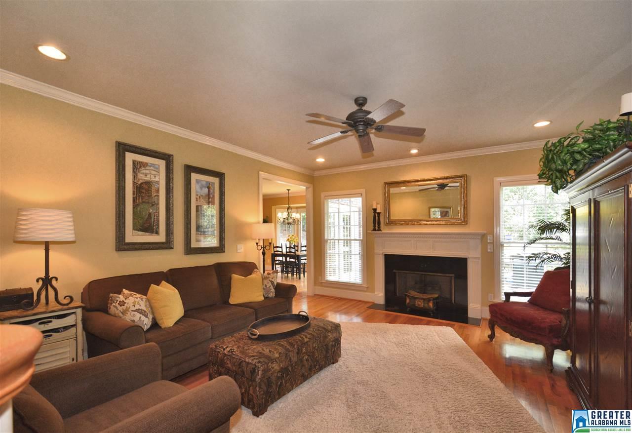 136 EMILY CIR, Birmingham, AL 35242