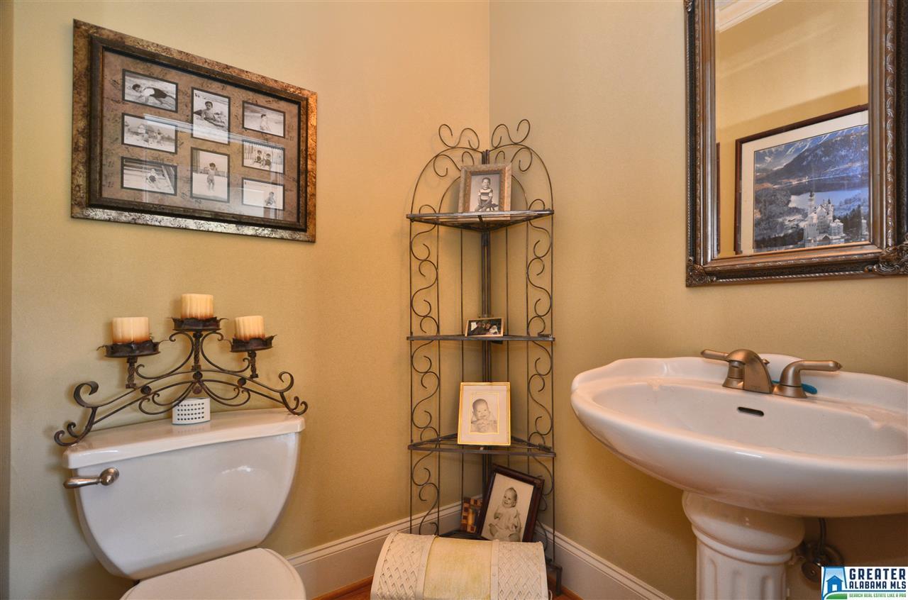 136 EMILY CIR, Birmingham, AL 35242