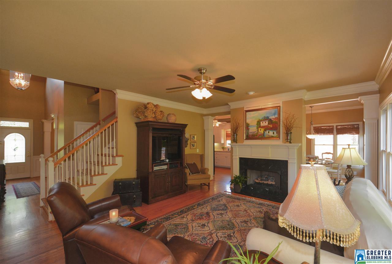 1012 KNOLLWOOD DR, Birmingham, AL 35242