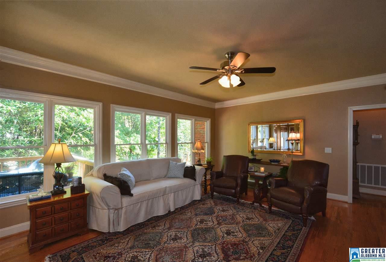 1012 KNOLLWOOD DR, Birmingham, AL 35242