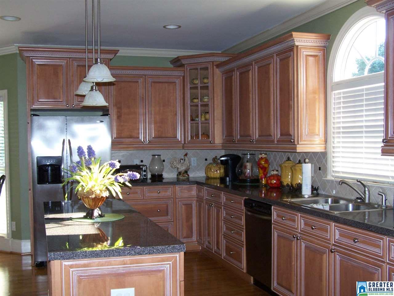 104 WOODLAND LN, Birmingham, AL 35242