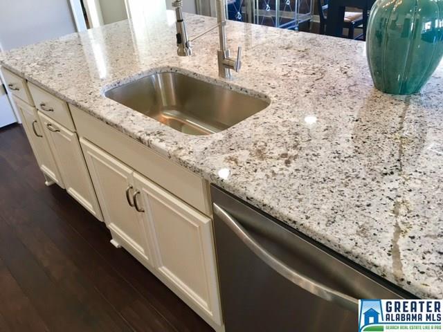 2142 KIRKMAN DR, Hoover, AL 35242