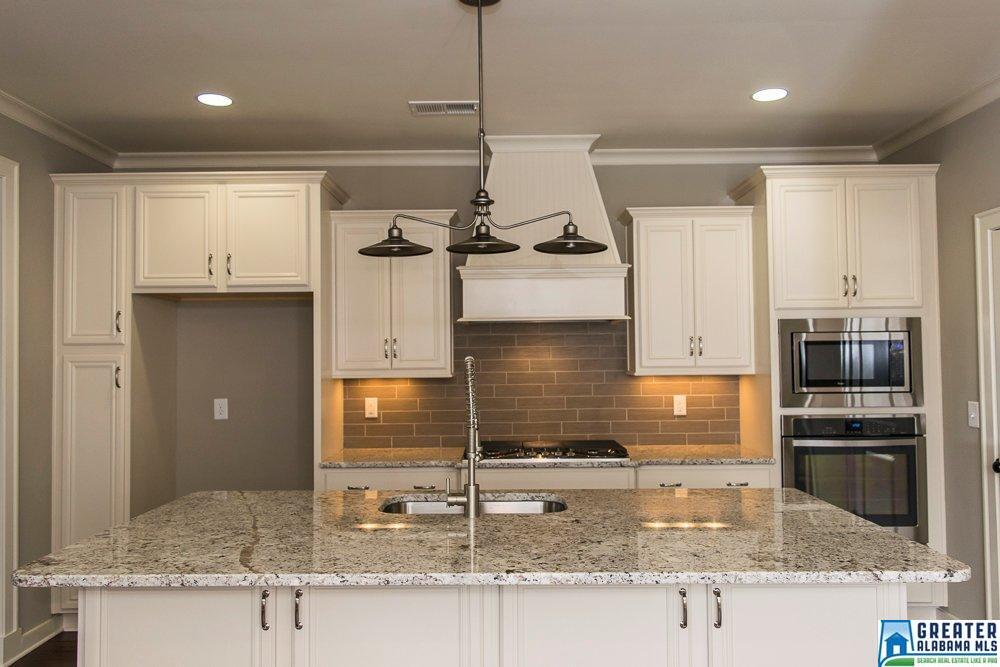 2142 KIRKMAN DR, Hoover, AL 35242