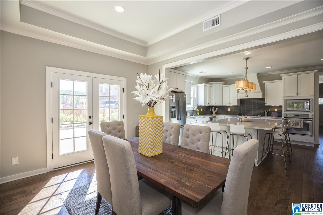 652 PROVENCE DR, Vestavia Hills, AL 35242