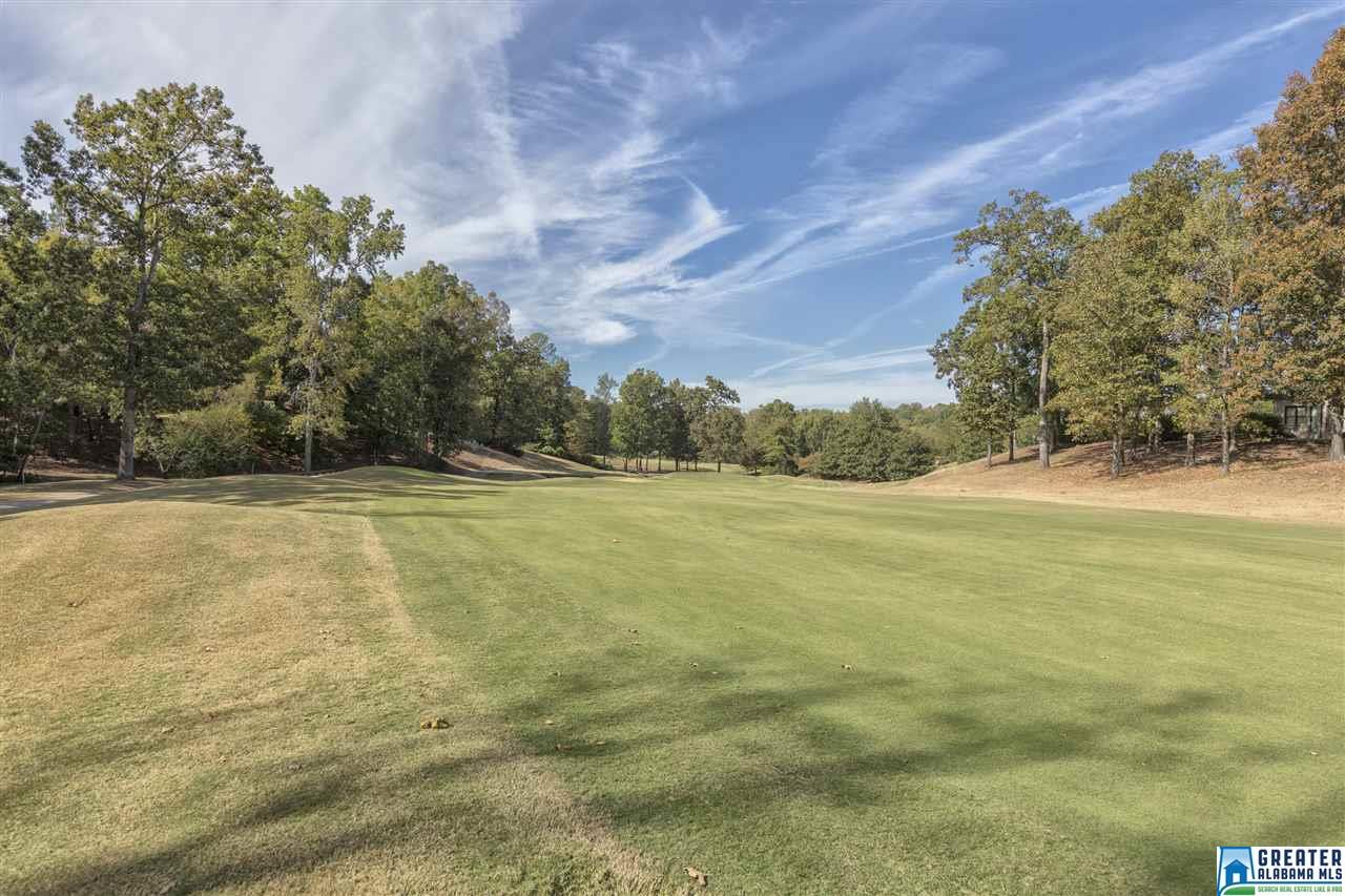 405 CASTLEBRIDGE CIR, Hoover, AL 35242