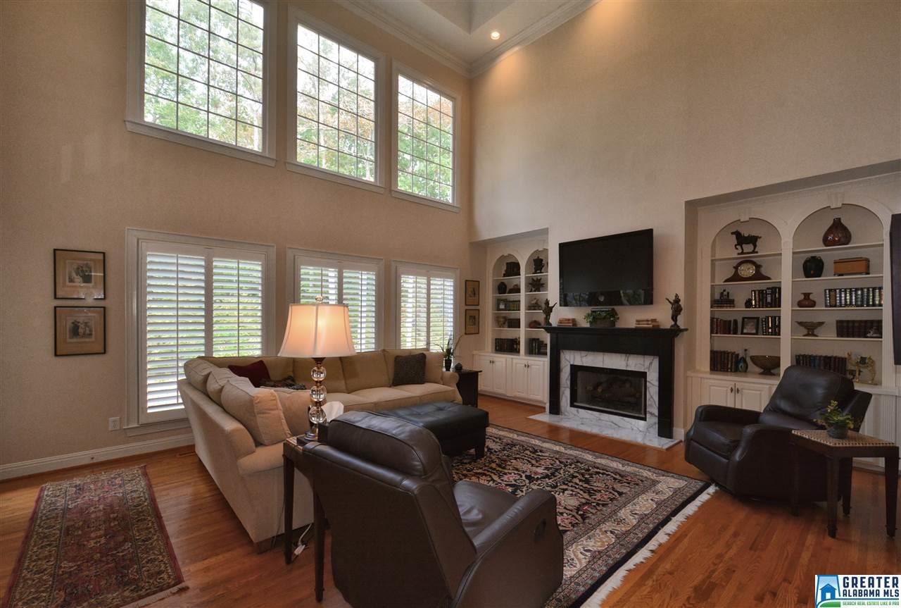 1200 HIGHLAND LAKES TRL, Birmingham, AL 35242